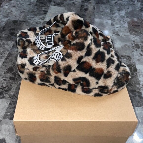 Ugg Australia fluff yeah slipper slides - Picture 3 of 7